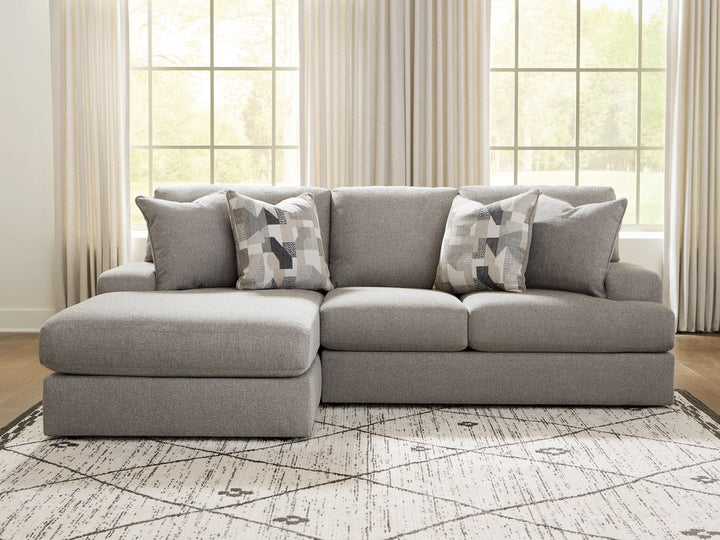 Lindon Sectional with Chaise