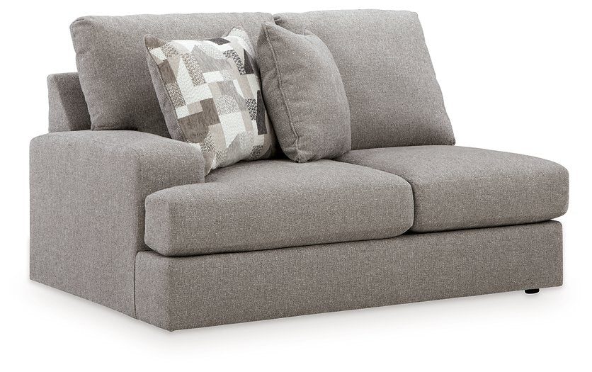Lindon Sectional with Chaise