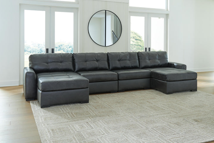 Brindley Pier Living Room Set