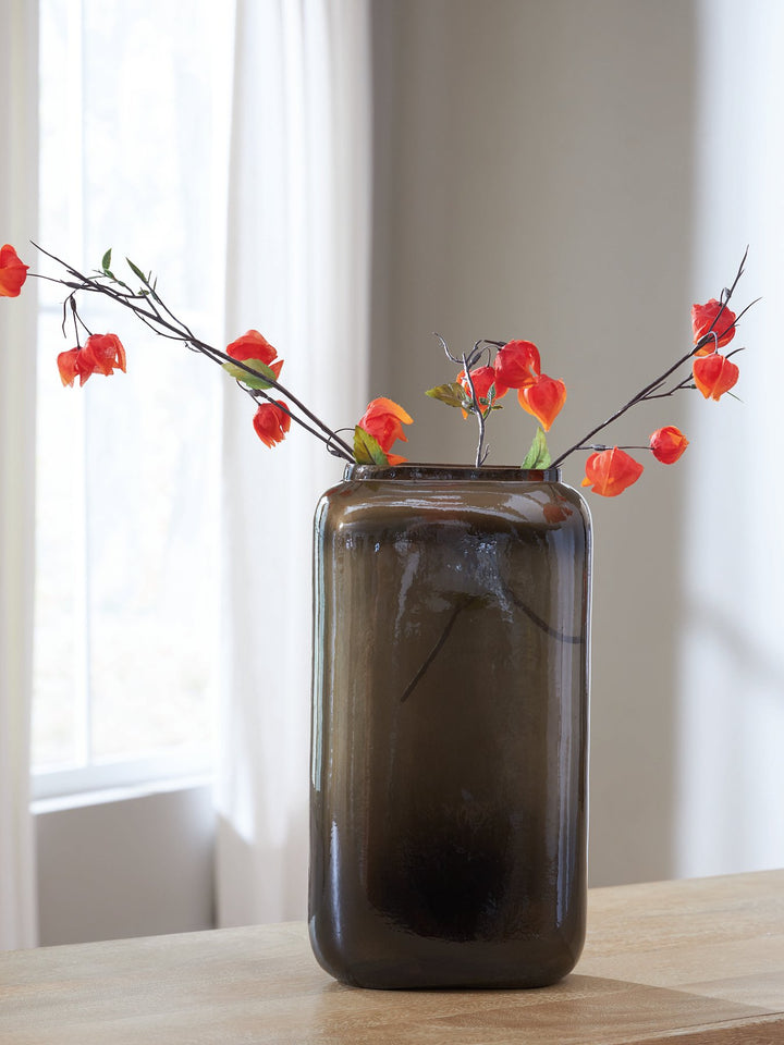 Sumner Vase
