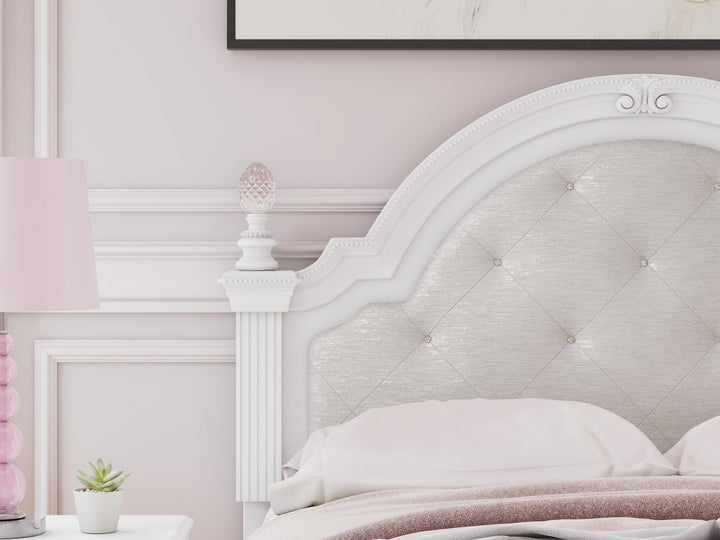 Kozlani Upholstered Bed