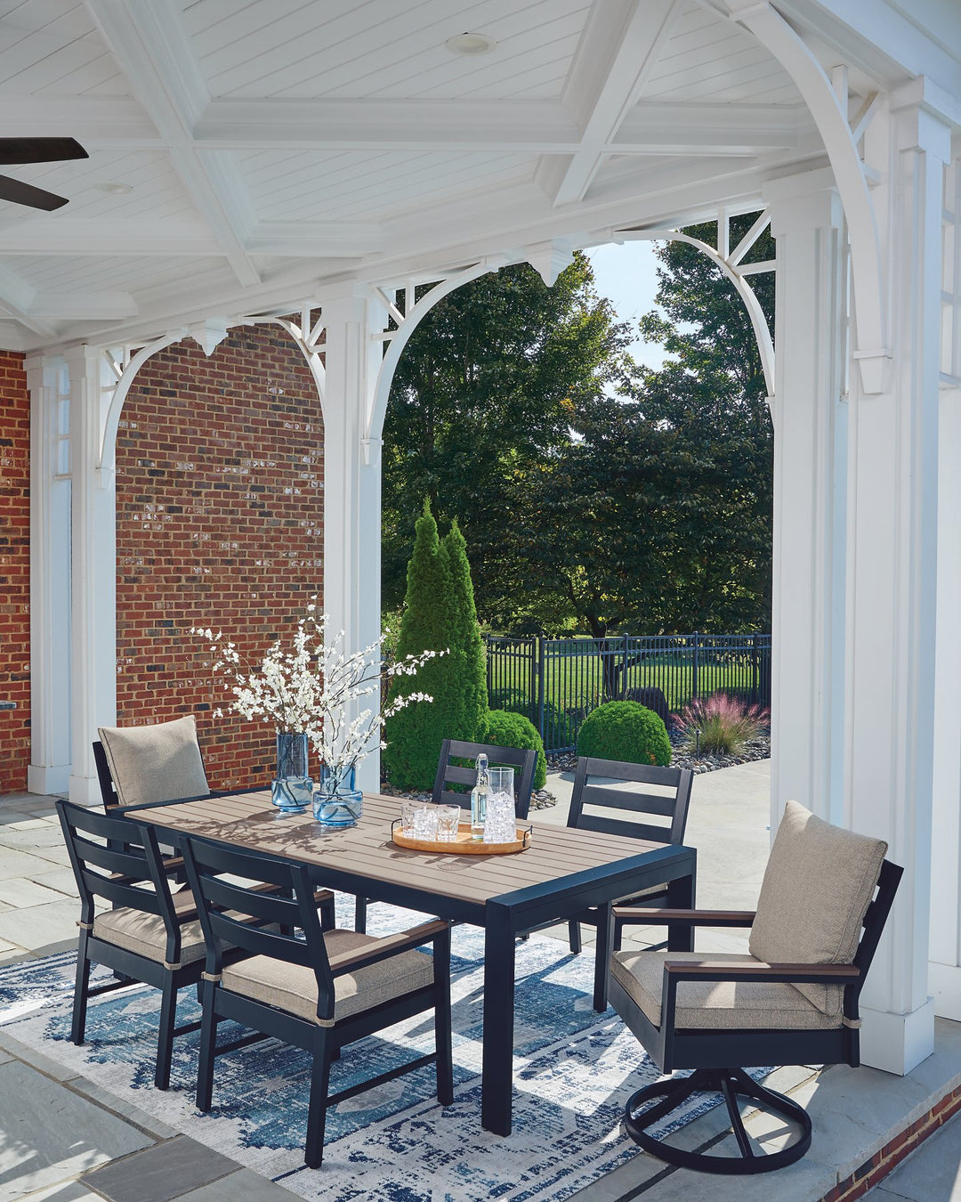 East Beach Outdoor Dining Set
