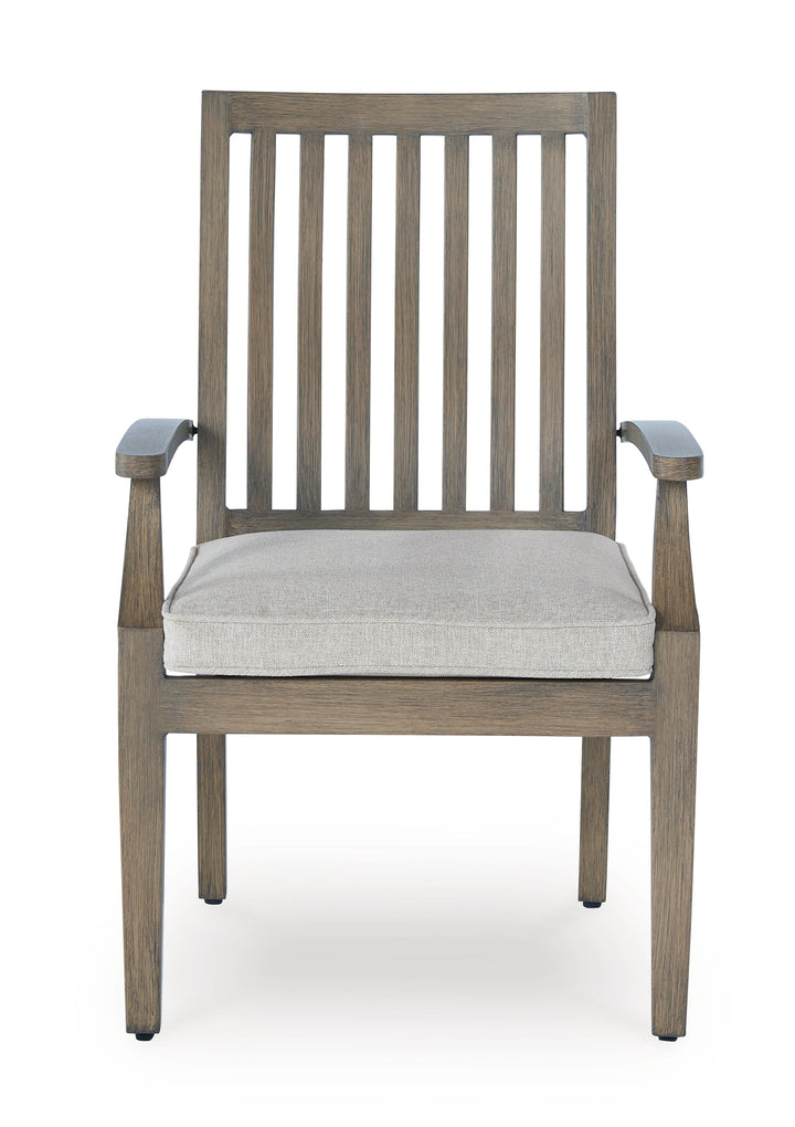 Rainier Ranch Outdoor Dining Package